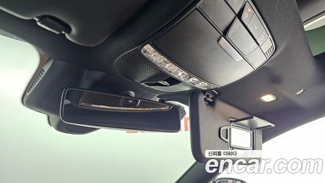 Mercedes-Benz E-Class 2017 — photo 27