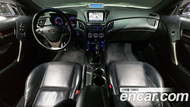 Hyundai Genesis 2012 — photo 10