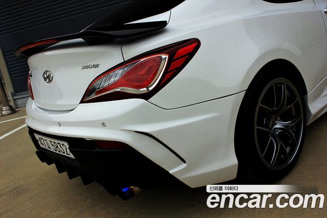Hyundai Genesis 2012 — photo 18