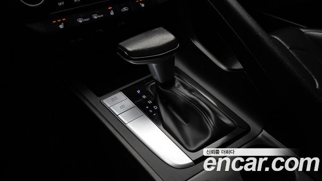 Hyundai AVANTE 2022 — photo 12