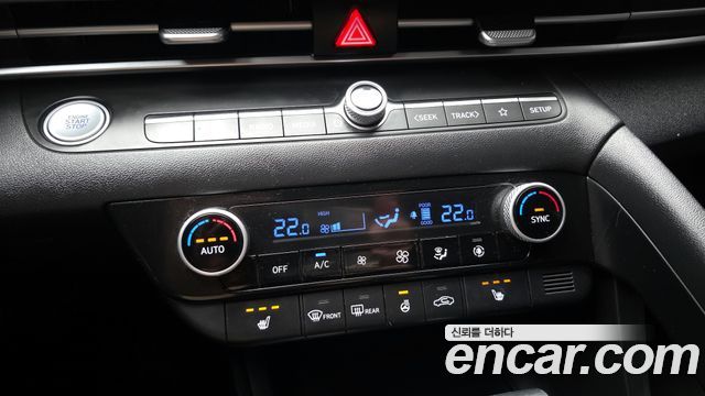 Hyundai AVANTE 2022 — photo 23
