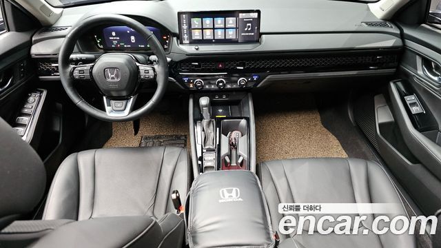 Honda Accord 2023 — photo 10