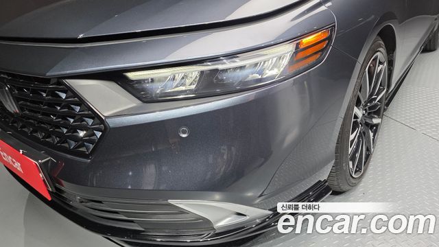 Honda Accord 2023 — photo 8