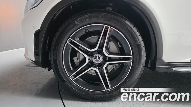 Mercedes-Benz GLC-Class 2022 — photo 5