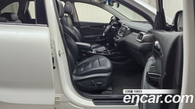 Kia Sorento 2015 — photo 17