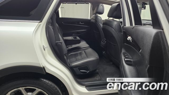 Kia Sorento 2015 — photo 18