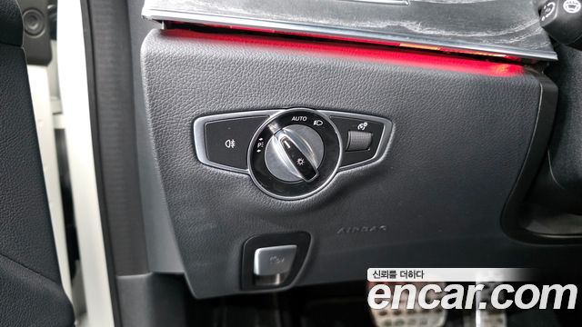 Mercedes-Benz CLS-Class 2019 — photo 22