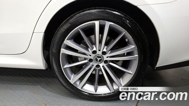 Mercedes-Benz CLS-Class 2019 — photo 7