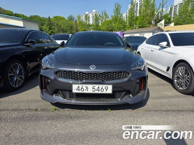 Kia Stinger 2018 — photo 1