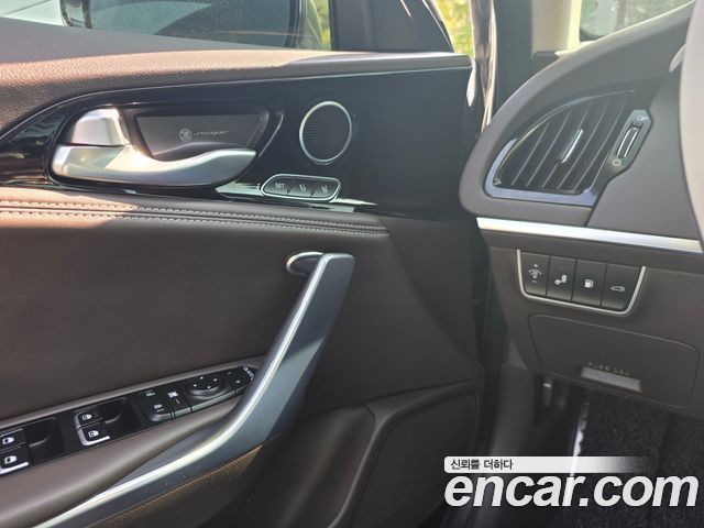 Kia Stinger 2018 — photo 10