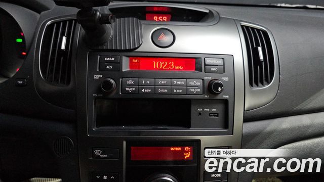 Kia Porte 2012 — photo 14