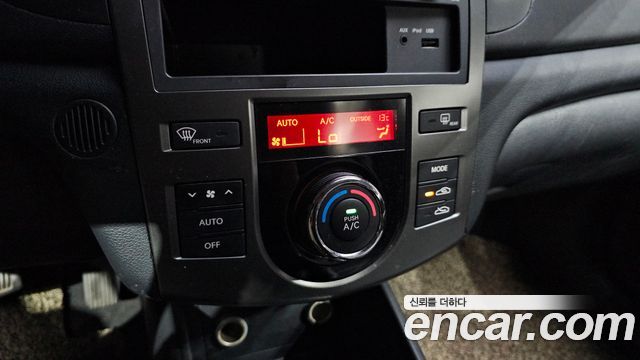 Kia Porte 2012 — photo 15
