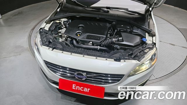 Volvo S60 2015 — photo 6