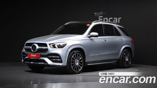 Mercedes-Benz GLE-Class 2023 — photo 1
