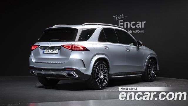 Mercedes-Benz GLE-Class 2023 — photo 2
