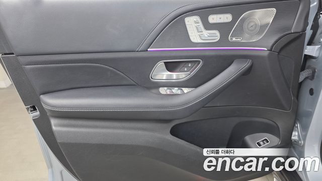 Mercedes-Benz GLE-Class 2023 — photo 14