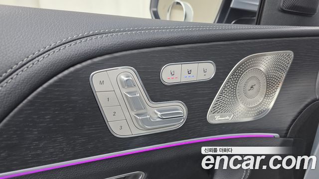 Mercedes-Benz GLE-Class 2023 — photo 27