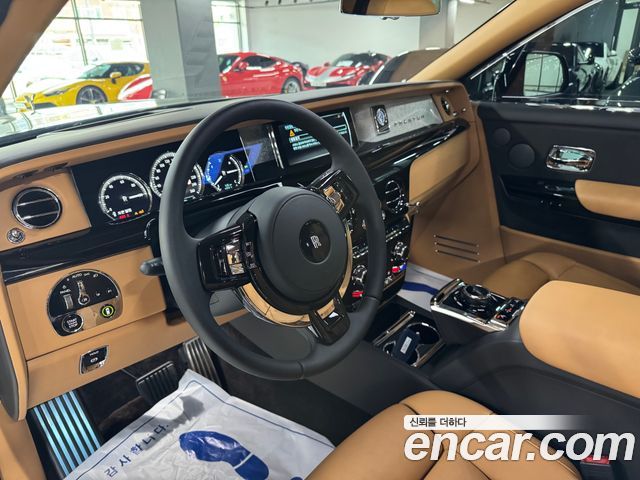 Rolls-Royce Phantom 2021 — photo 4