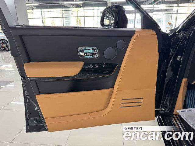 Rolls-Royce Phantom 2021 — photo 7