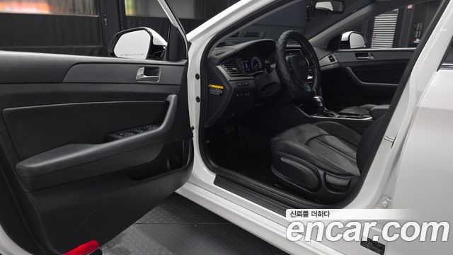 Hyundai Sonata 2019 — photo 13