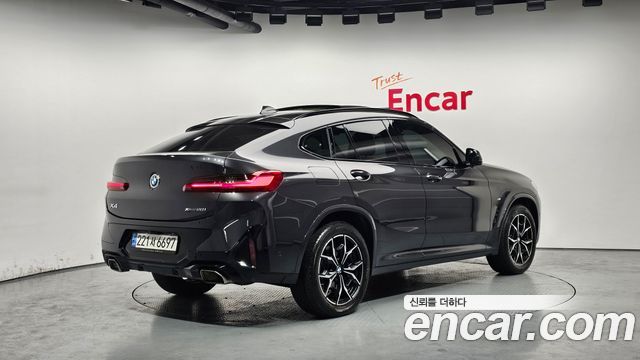 BMW X4 2022 — photo 2