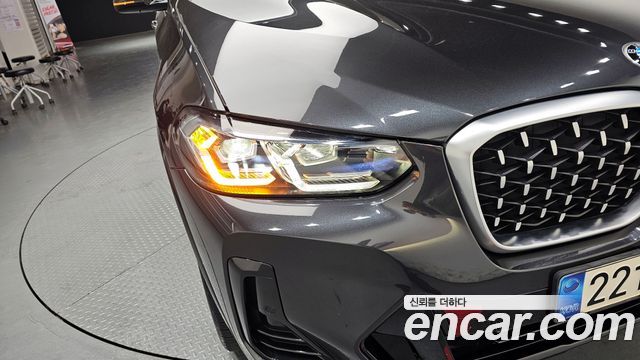 BMW X4 2022 — photo 8