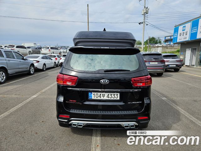 Kia Canival 2019 — photo 4