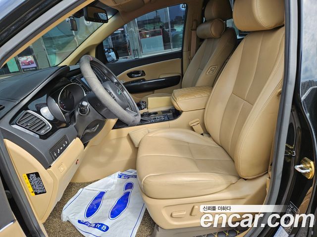 Kia Canival 2019 — photo 10