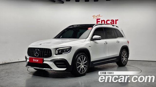 Mercedes-Benz GLB-Class 2021 — photo 1