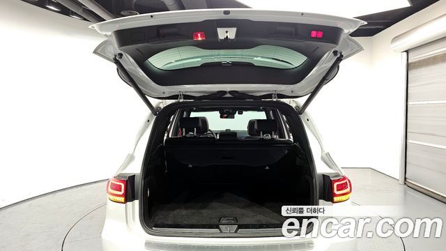 Mercedes-Benz GLB-Class 2021 — photo 26