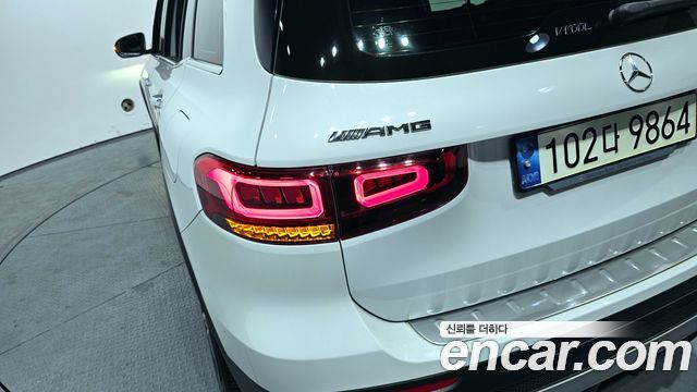 Mercedes-Benz GLB-Class 2021 — photo 9