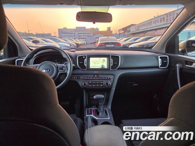 Kia Sportage 2016 — photo 13