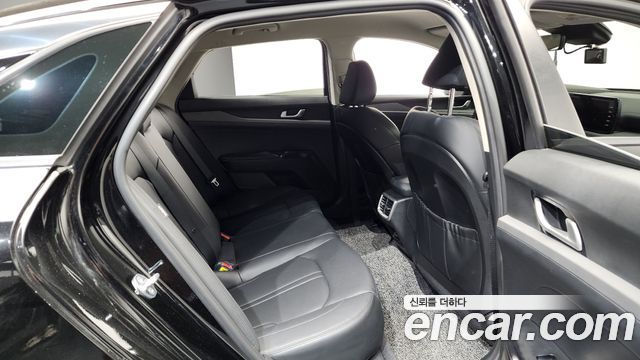 Kia K5 2021 — photo 17