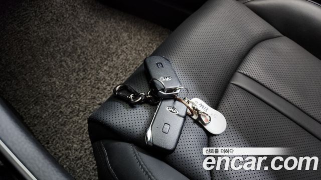 Kia K5 2021 — photo 21