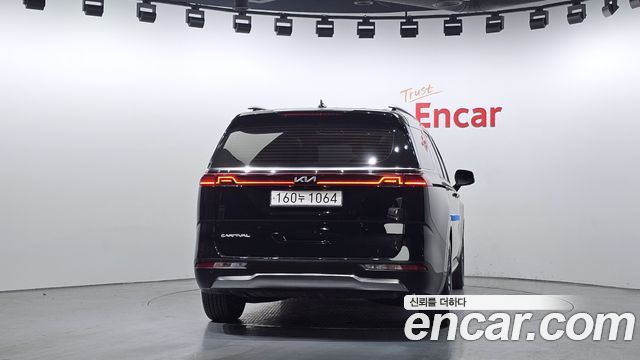 Kia Canival 2022 — photo 4