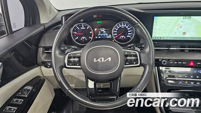 Kia Canival 2022 — photo 19