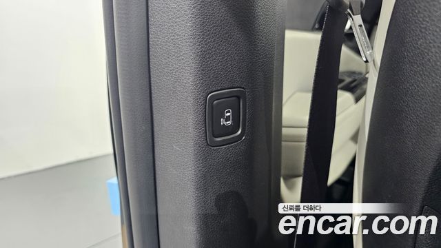 Kia Canival 2022 — photo 22