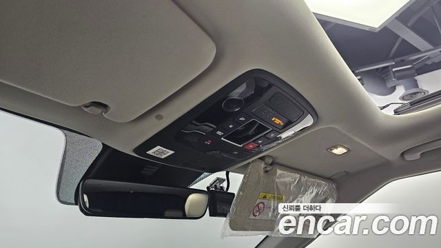 Kia Canival 2022 — photo 28