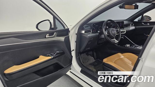 Kia K5 2021 — photo 13