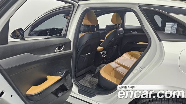 Kia K5 2021 — photo 17