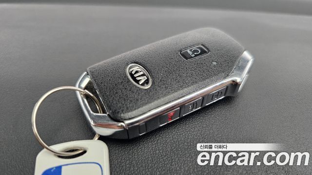 Kia K5 2021 — photo 24