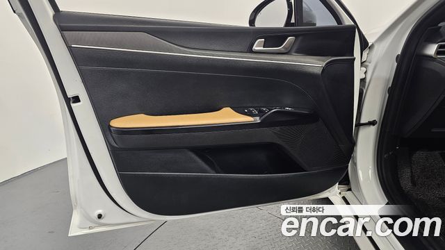 Kia K5 2021 — photo 14