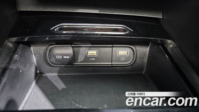 Kia K5 2021 — photo 30