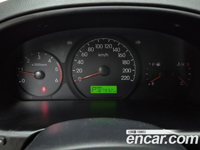 Hyundai Starex 2013 — photo 6