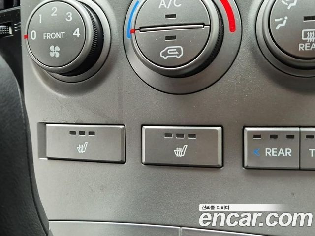 Hyundai Starex 2013 — photo 13