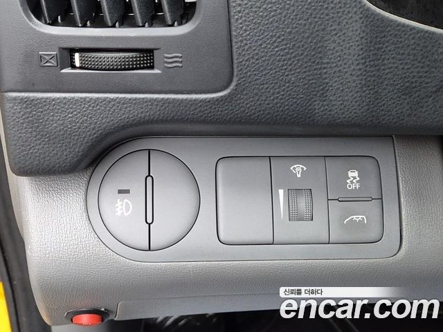 Hyundai Starex 2013 — photo 14