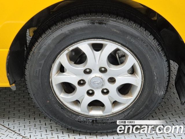 Hyundai Starex 2013 — photo 18