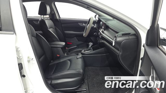 Kia K3 2019 — photo 13