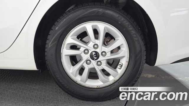 Kia K3 2019 — photo 7
