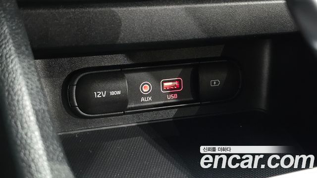 Kia K3 2019 — photo 30